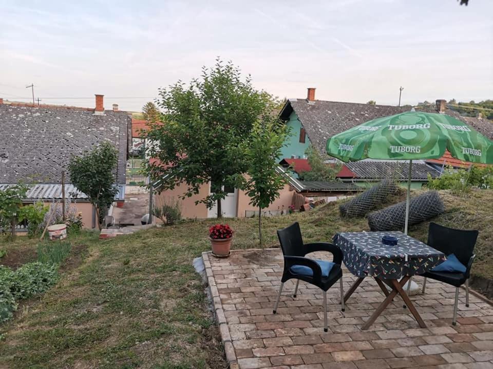 Kod Bake Apartment Vrdnik Exterior photo